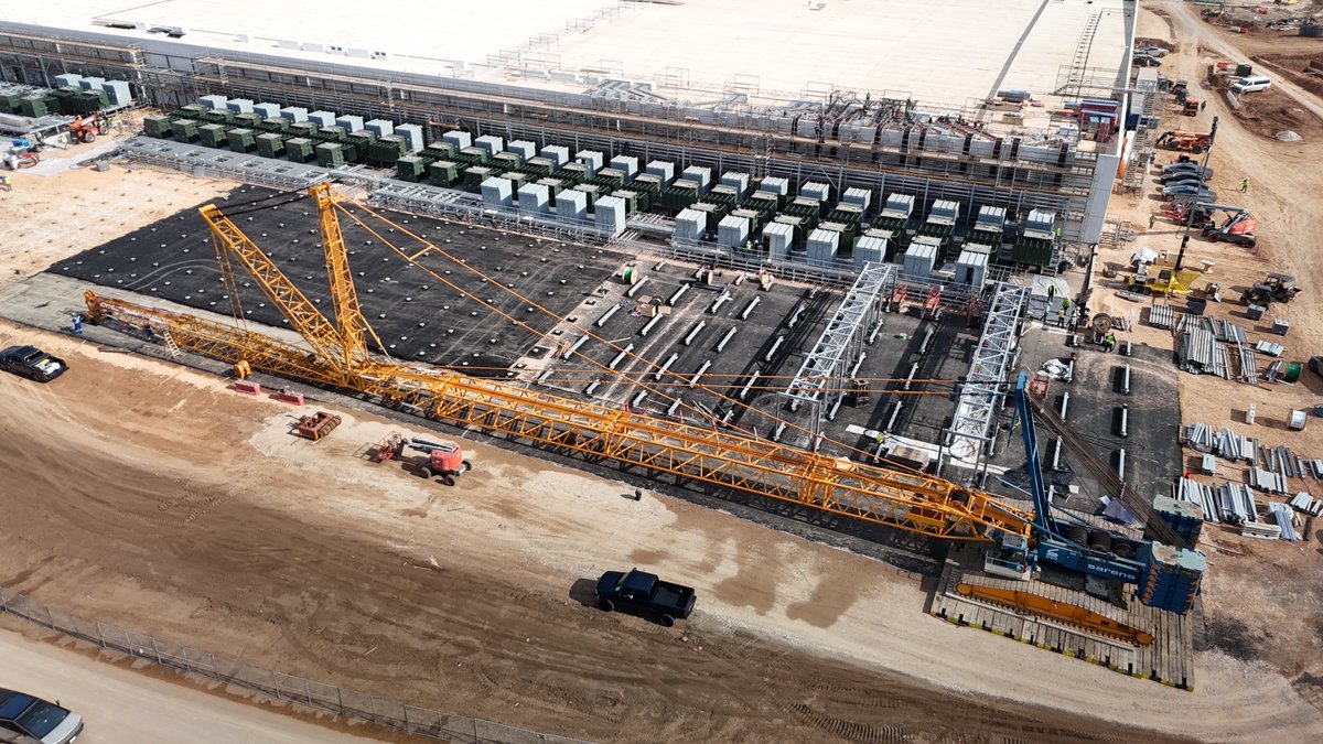 découvrez les progrès majeurs de tesla avec le megapack au texas, une avancée clé dans le stockage d'énergie durable et l'innovation technologique.