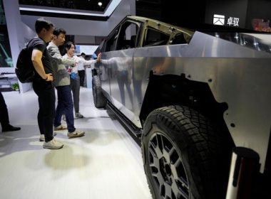 tesla chine prolonge son financement sur 7 ans afin de soutenir ses projets de développement et renforcer sa présence sur le marché chinois.