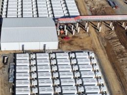 découvrez comment le tesla megapack alimente un centre d'intelligence artificielle au brésil, garantissant une énergie fiable et durable pour les technologies de pointe.