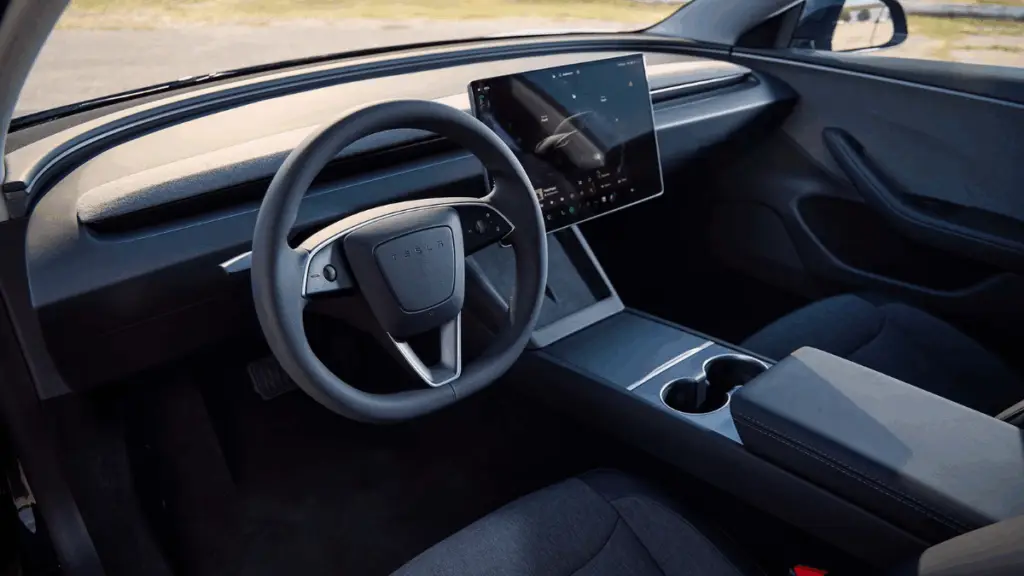 découvrez pourquoi la tesla model 3 est la meilleure voiture électrique de 2026, alliant performance, autonomie et technologie de pointe pour une expérience de conduite exceptionnelle.