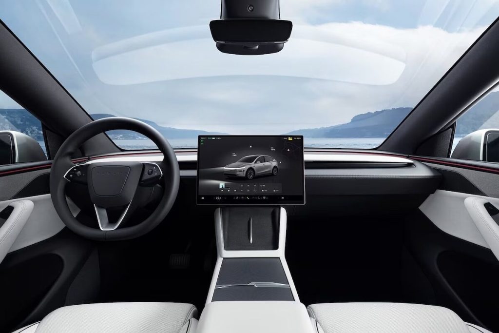 découvrez le nouveau véhicule tesla équipé d'une navigation innovante pour une expérience de conduite futuriste et sécurisée.