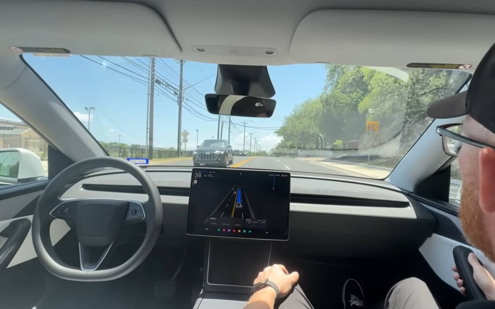 découvrez pourquoi les concurrents de tesla montrent peu d'intérêt pour la conduite autonome et ce que cela signifie pour l'avenir de l'industrie automobile.