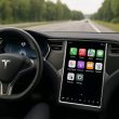 tesla continue d'améliorer l'expérience utilisateur en intégrant apple carplay, offrant ainsi une meilleure connectivité et des fonctionnalités avancées dans ses véhicules.