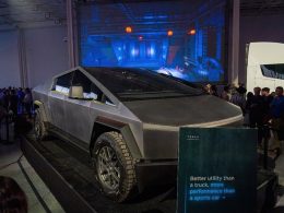 découvrez la transformation majeure récemment annoncée du tesla cybertruck, révolutionnant son design et ses performances pour une nouvelle ère de véhicules électriques.